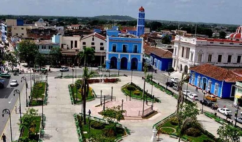 Descubre Sancti Spíritus, una de las villas más antiguas de Cuba, famosa por el Puente del Yayabo, su patrimonio colonial y sus leyendas.